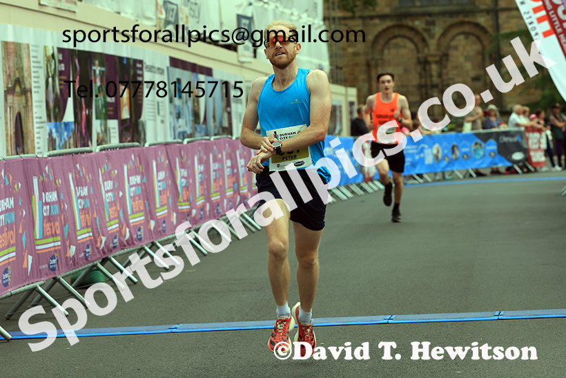 Durham City 5k, 2025 Durham City 5k and 10k, Durham.  Photo: David T. Hewitson/Sports for All Pics
